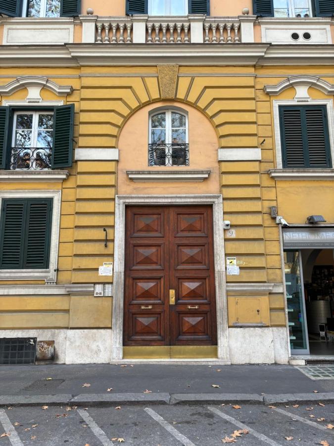 Vatican Tiny House Рим Экстерьер фото